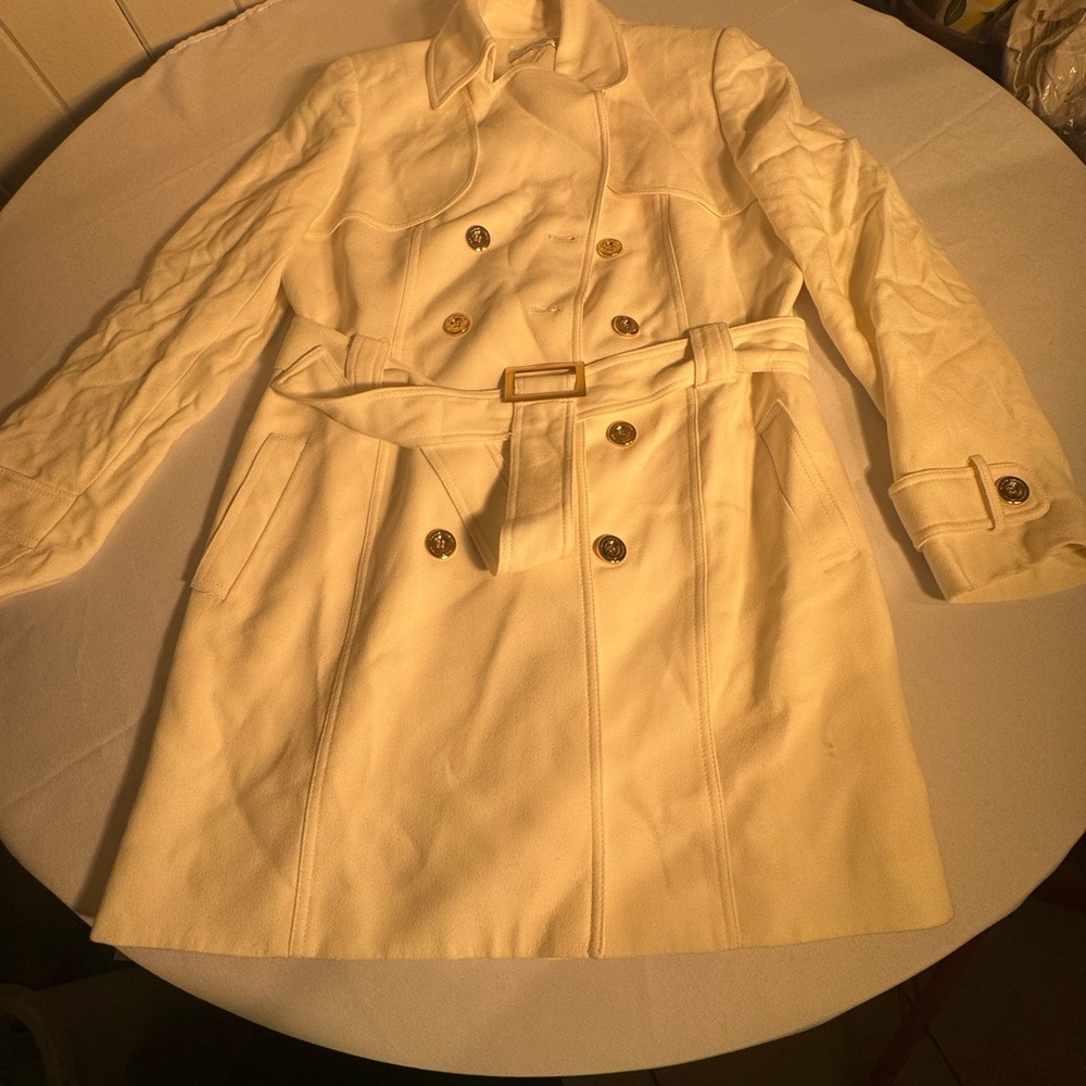 Elegant Cream Double-Breasted Women's Coat